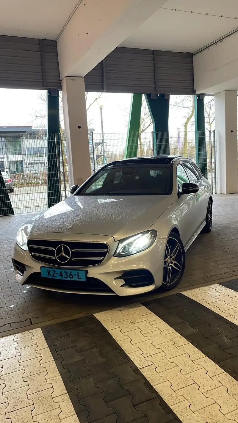 Mercedes-Benz E 220 d