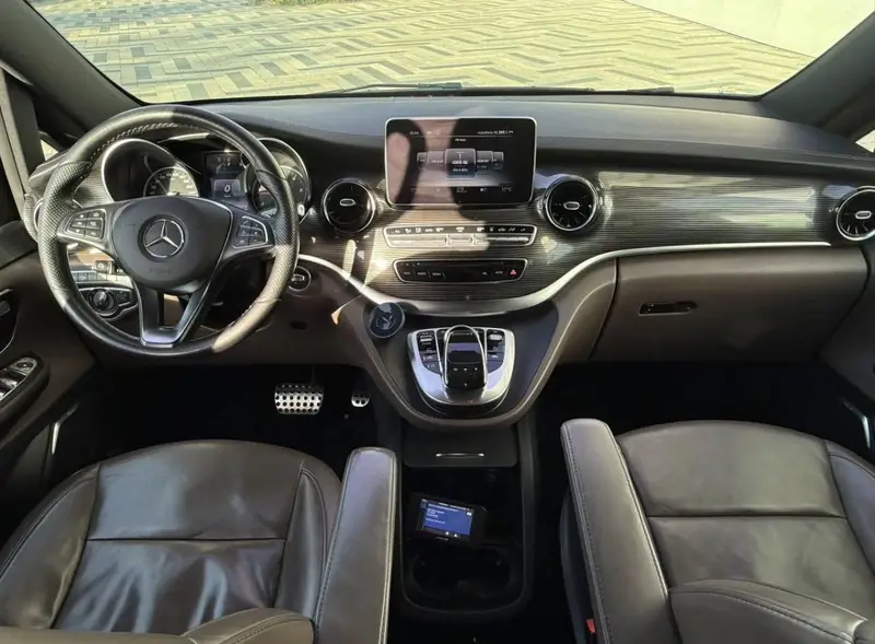 V-Klasse dashboard