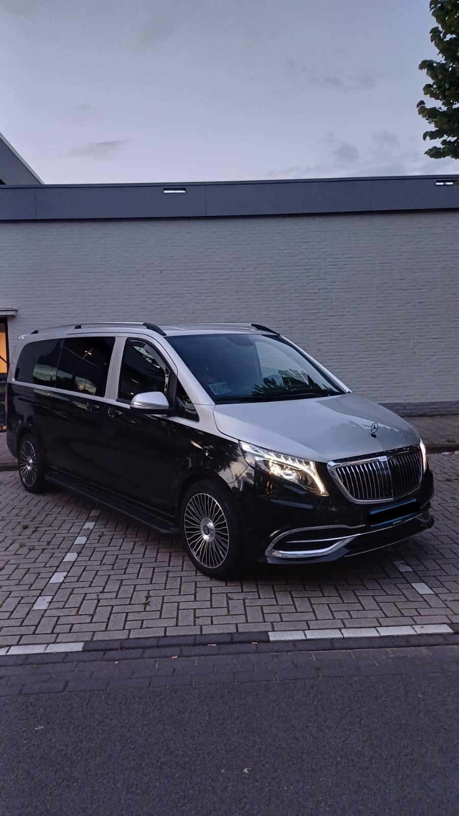 Mercedes Vito Tourer met Maybach grille